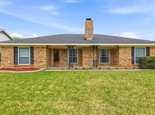 6917 Wilton Dr, Fort Worth, TX 76133