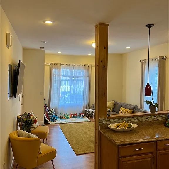 20 Holbrook Ave #1 — Photo 2