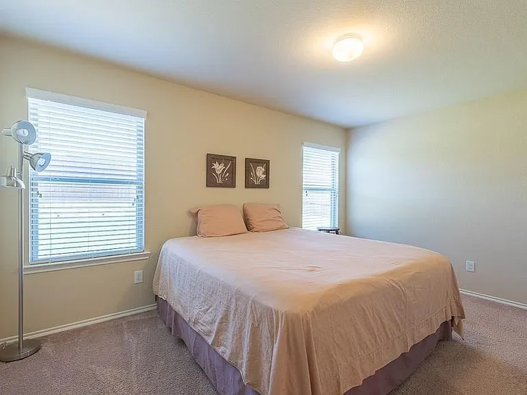 2126 Shady Glen Trl — Photo 12