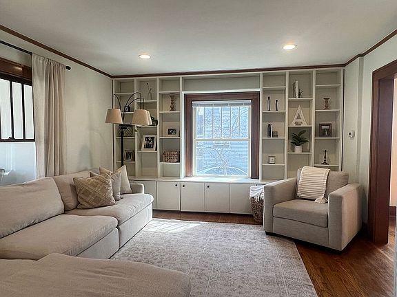4th image of 611 Ridgewood Ave