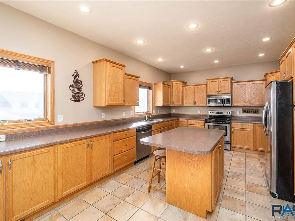 924 N Archer Dr, Sioux Falls, SD 57103 Zillow