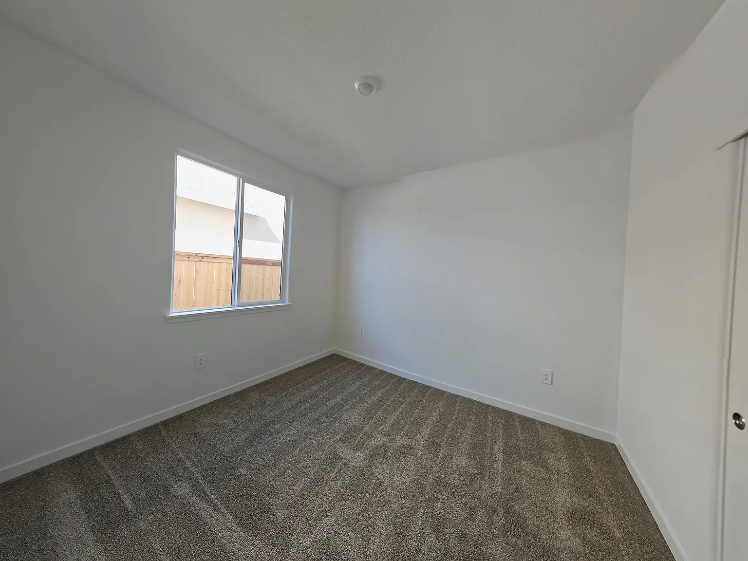 1 bed, 700 sqft, $1,849 — Photo 4