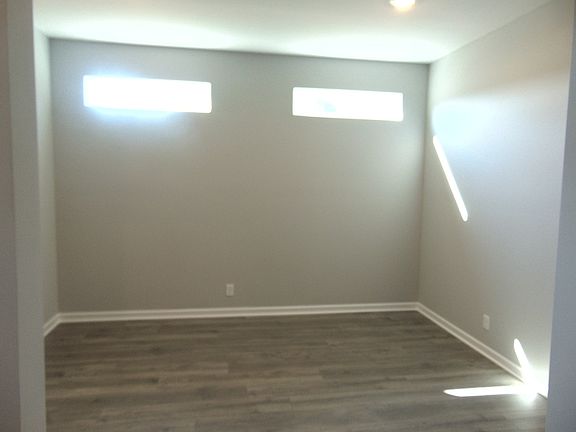 The entrance to the dining room, where you can host family dinners.