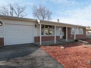 391 Walnut Ln, Elk Grove Village, IL 60007