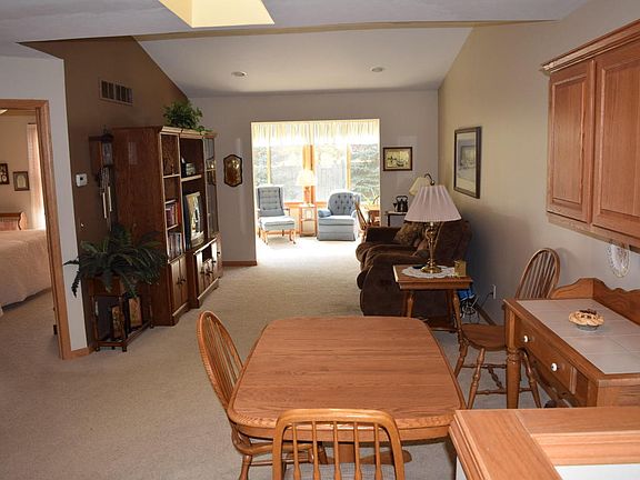 2nd image of 34 Brewer Park Cir