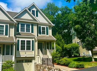 6 Robinson Rd UNIT 6, Lexington, MA 02420