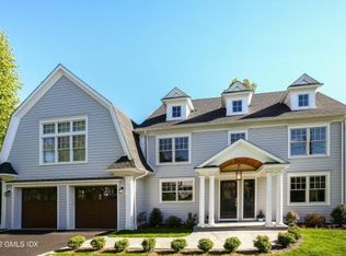 22 Pierce Rd, Riverside, CT 06878