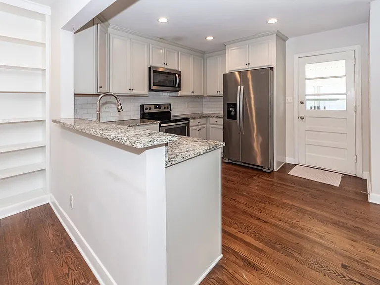 343 Cessna Ave — Photo 42