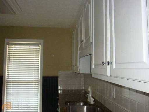 4th image of 2961 Sagemont Pl