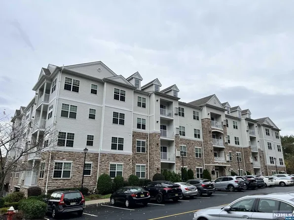 4407 Ramapo Ct, Riverdale, NJ 07457