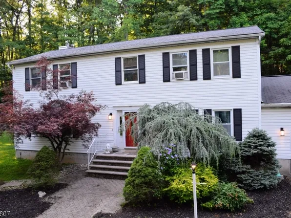 4 Panorama Dr, Vernon Twp., NJ 07461