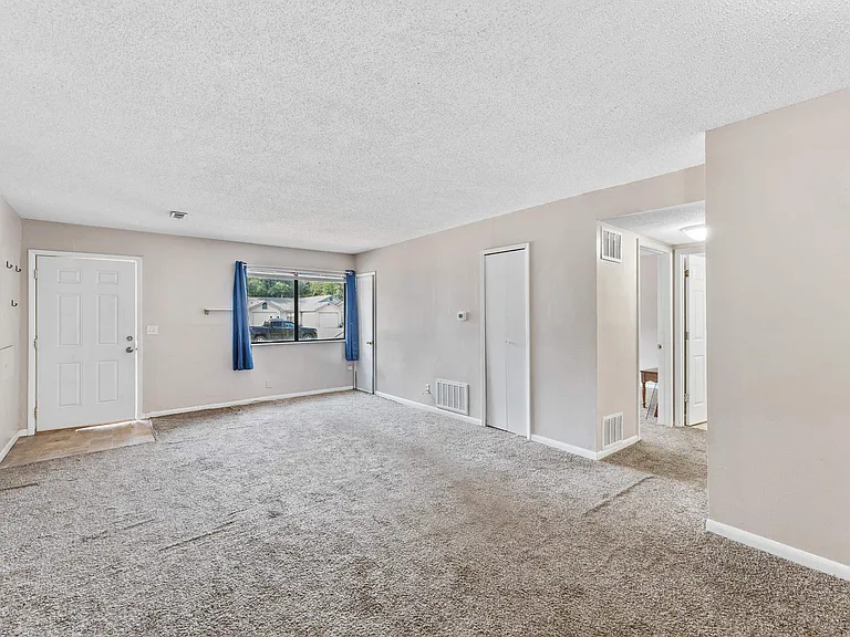 1520 E Fortuna St #4 — Photo 7