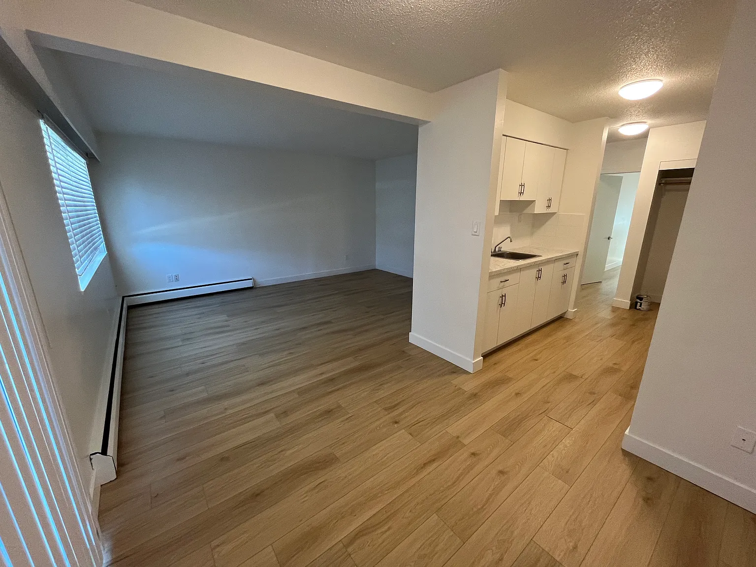 Garibaldi Court - 128 — Photo 4