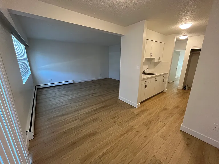 1941 Garibaldi Hwy #128 — Photo 4
