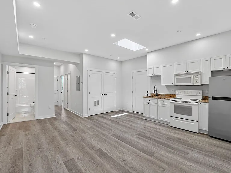 1321 Anacostia Rd SE — Photo 50