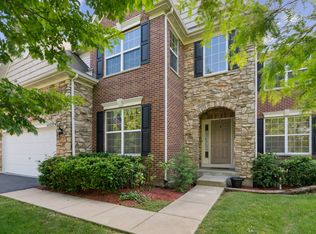 6N578 Roosevelt Ave, St Charles, IL 60174