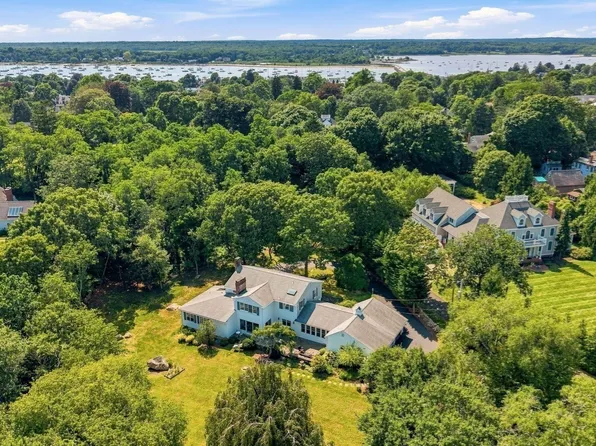 8 W Rockland Farm, Dartmouth, MA 02748