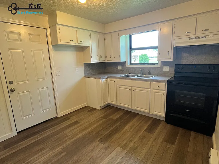 219 College Ave #221 — Photo 5