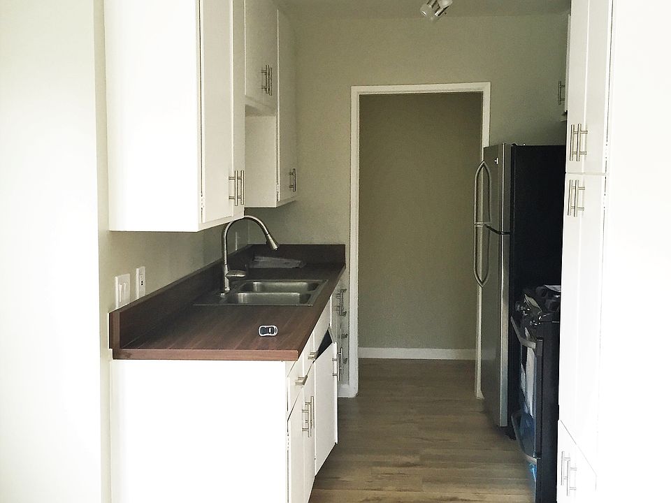 1st image of 240 E Ivy Ave APT 2