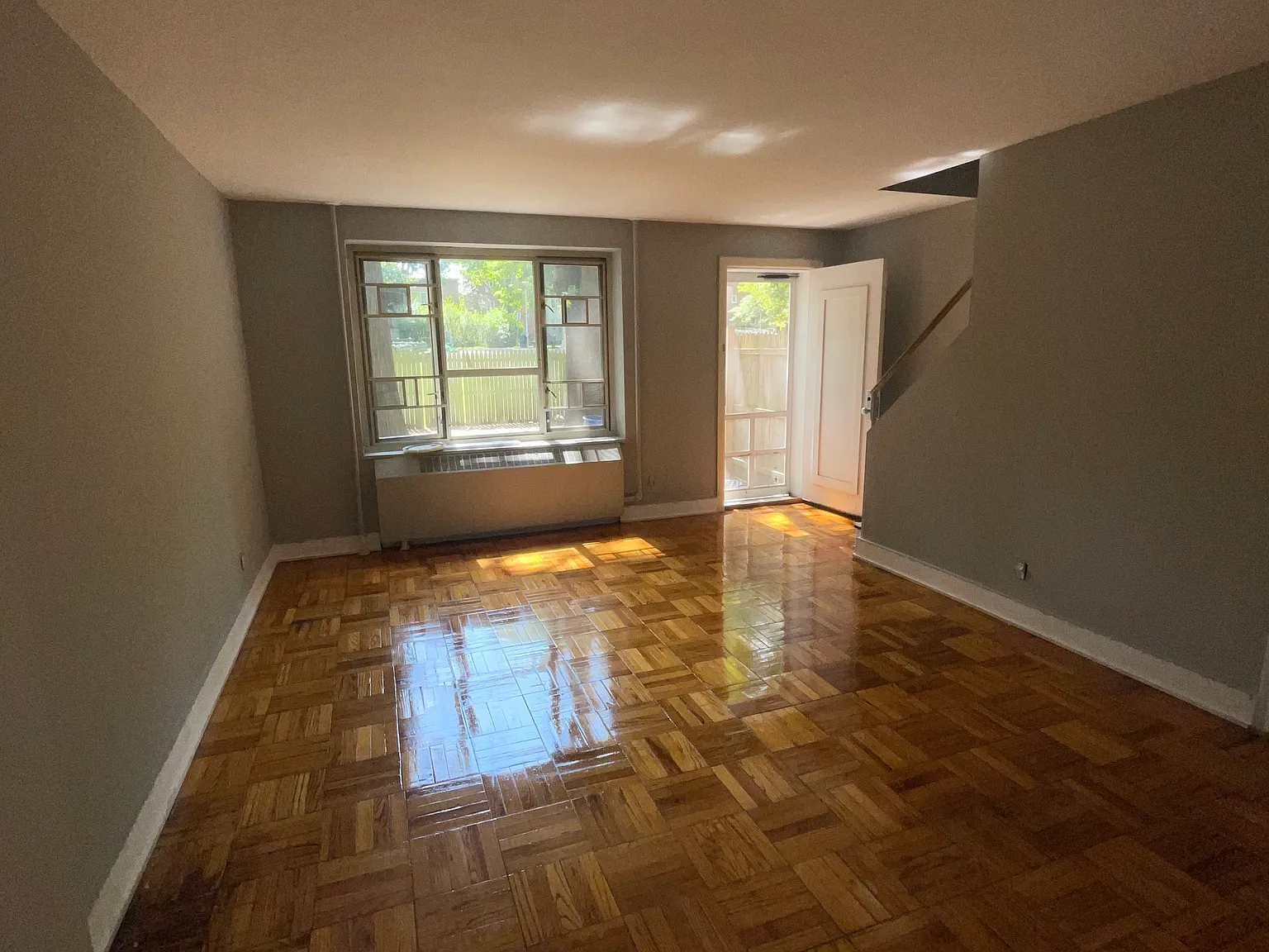 71st Cres, Fresh Meadows — Photo 3