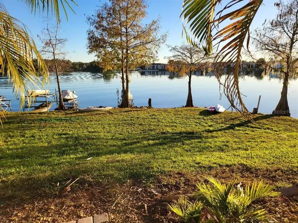 550 Orange Dr APT 1, Altamonte Springs, FL 32701