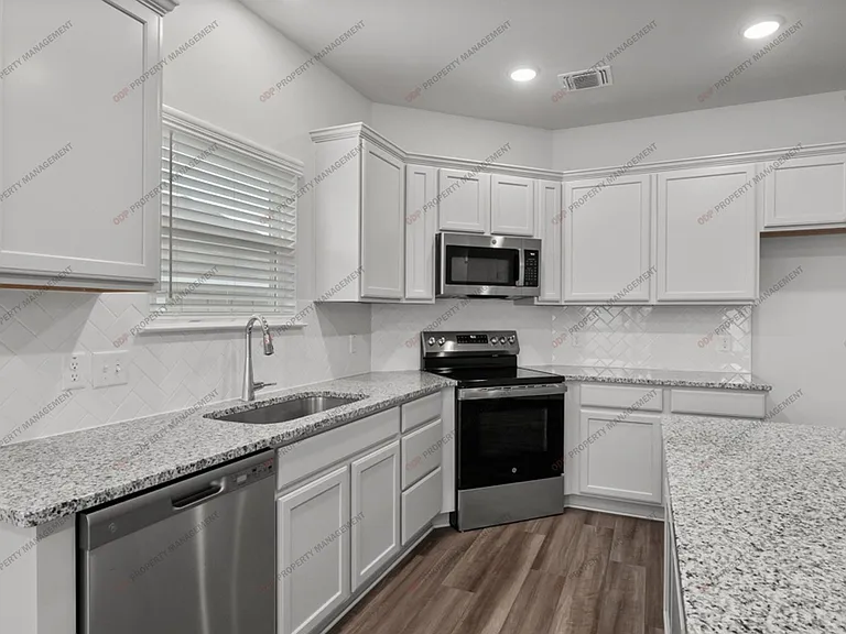 2034 Zabcikville Dr — Photo 16