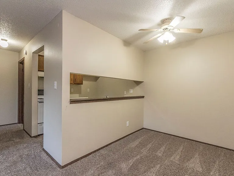 Perry Pointe Place — Photo 4