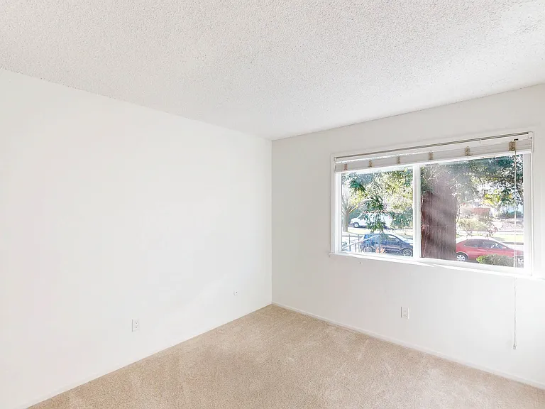 410 Alameda Del Prado #410E — Photo 6