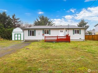 349 Ocean Shores Blvd NW, Ocean Shores, WA