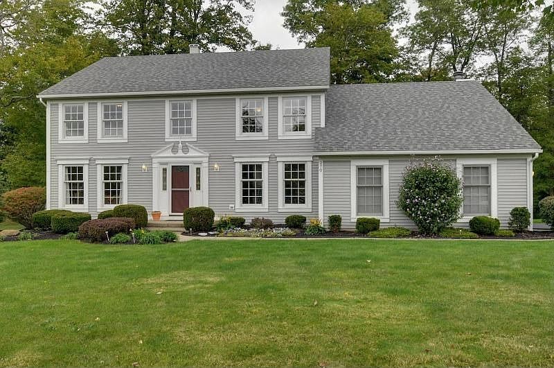 1st image of 270 Curley Dr