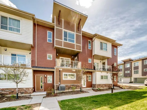 508 N Harvest Grove Walk NE, Calgary, AB T3K 2P3