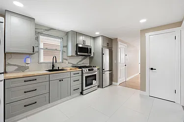 416 Cator Avenue, #2