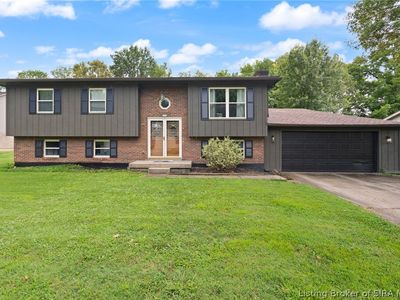 3106 Perimeter Drive, Jeffersonville, IN, 47130