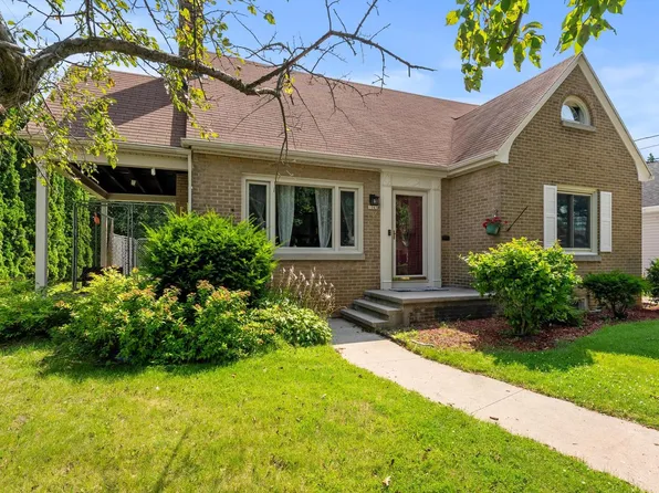 1145 North 17th STREET, Manitowoc, WI 54220