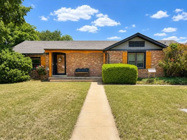 414 N Broadway, Hobart, OK 73651