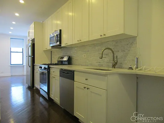 Rented by City Connections Realty | media 29