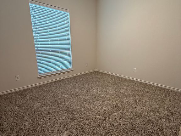 5th image of 10225 Eaglefire Dr