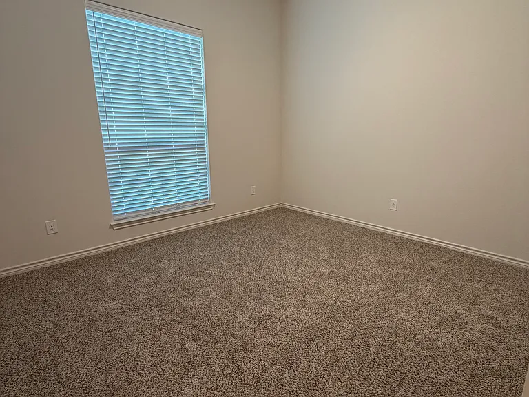 10225 Eaglefire Dr — Photo 5