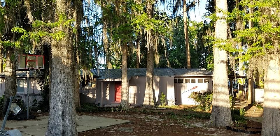 1st image of 1090 Forest Dr