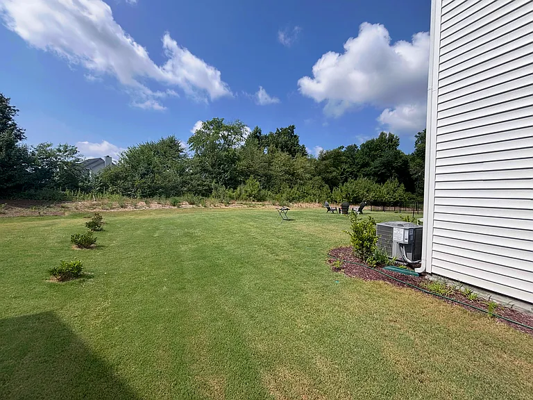 57 Stone Apairy Dr — Photo 7