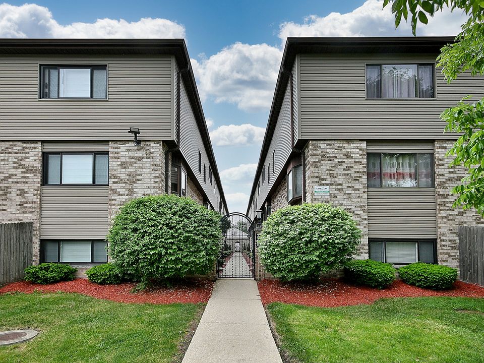 1st image of 2350 N Sayre Ave APT G