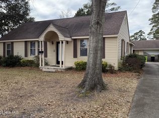 701 Simmons St, New Bern, NC 28560