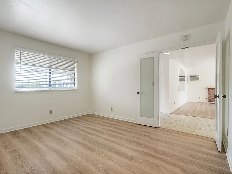 749 Highland St — Photo 10