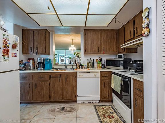 5th image of 7321 NW 18th St APT 104
