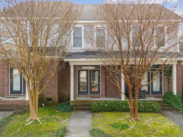 256 E Delaware Avenue, Southern Pines, NC 28387