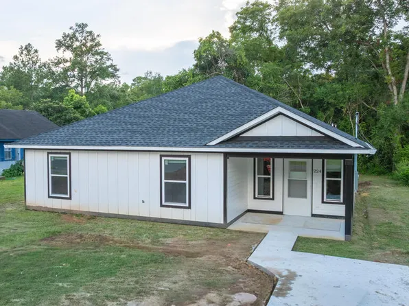 224 Westover Ave, Thomasville, GA 31792