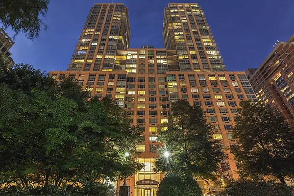 Rented by The Dermot Realty Management Company | media 18