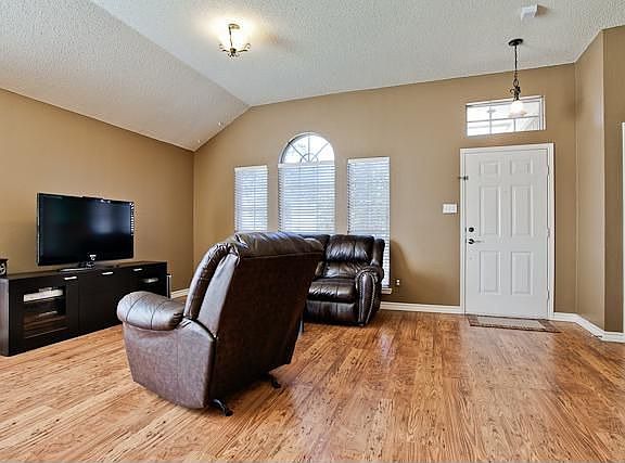 2nd image of 7602 Parkbrook Dr