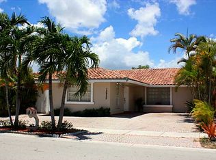 13935 SW 10th St, Miami, FL 33184