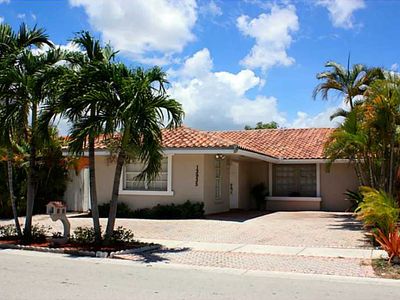 13935 SW 10th St, Miami, FL, 33184